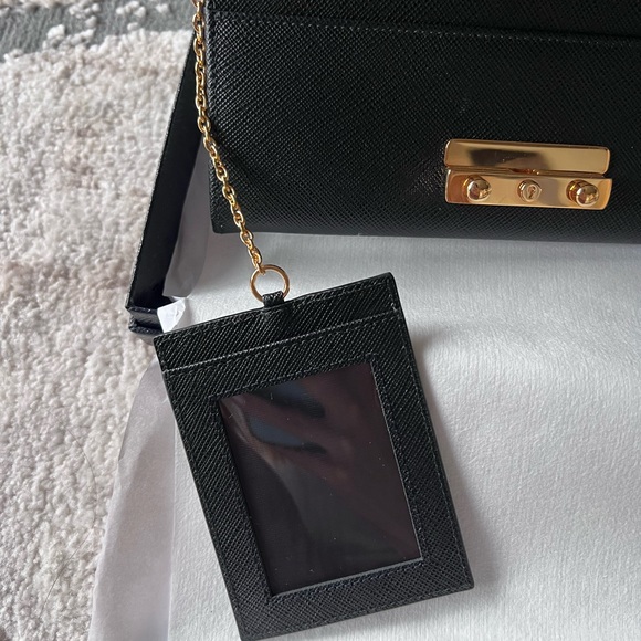 Prada large portafogli saffiano leather lock wallet in black - Picture 4 of 10